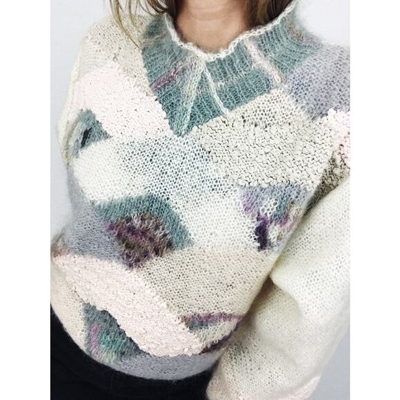 Vintage Intarsia Patterned Hand-Knit Sweater | Size L - Picture 1 of 12